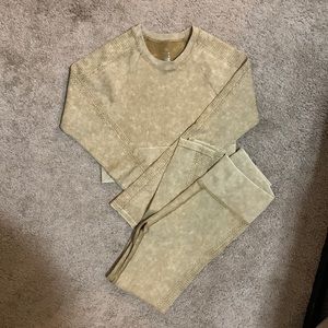 Offline by Aerie two piece set